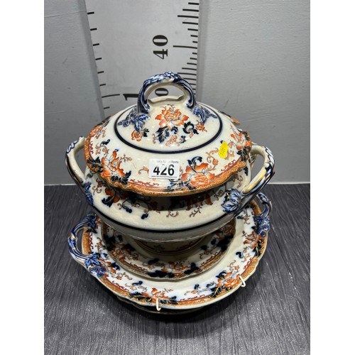 426 - Quantity victorian pottery tureens|plates