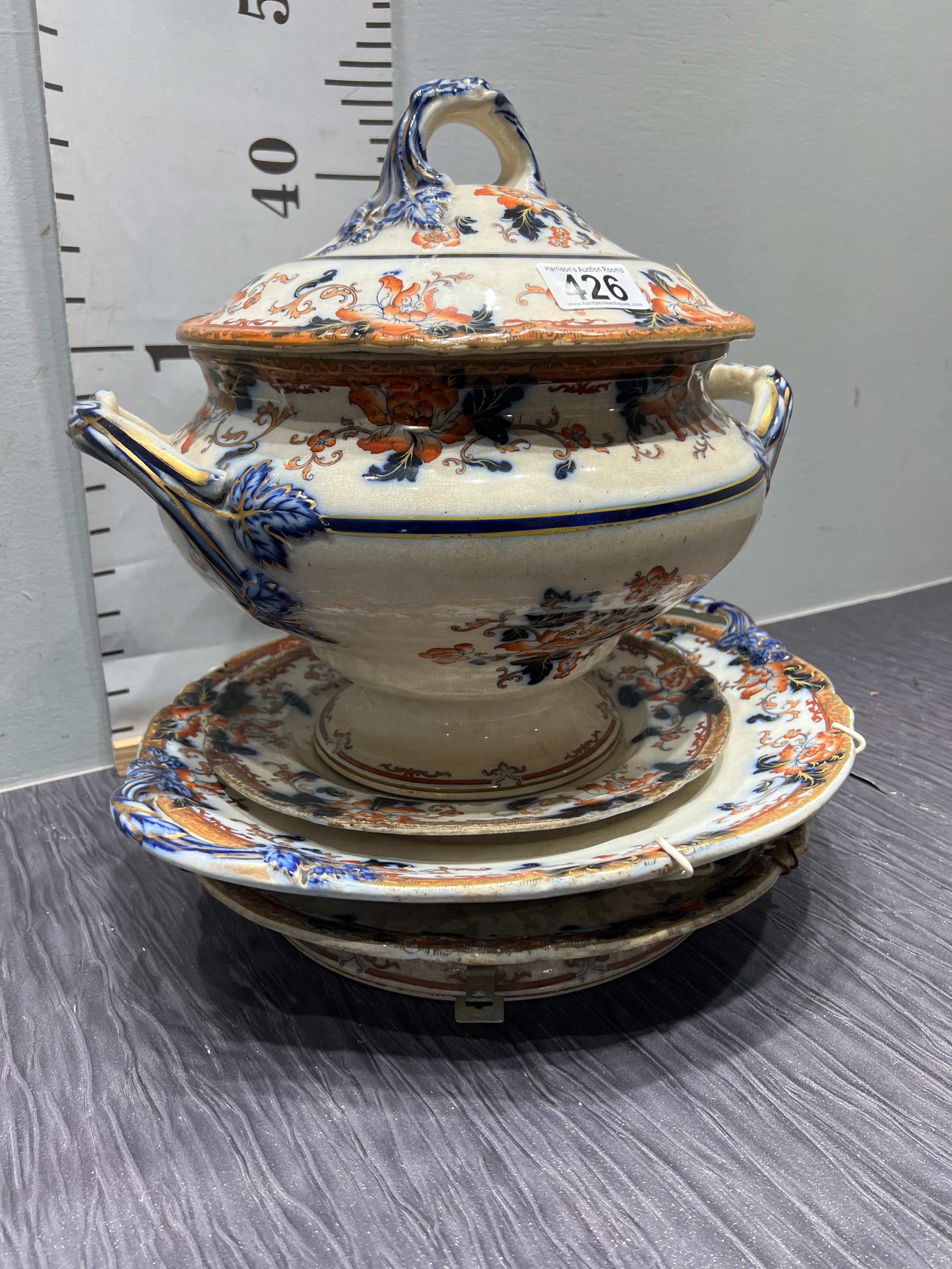 Quantity victorian pottery tureens|plates