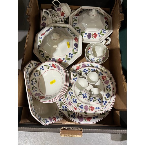 234 - Box Adams dinner ware