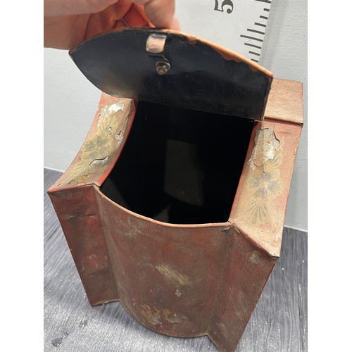 61 - Metal coal bucket