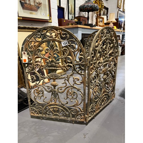 104 - Cast iron fire screen