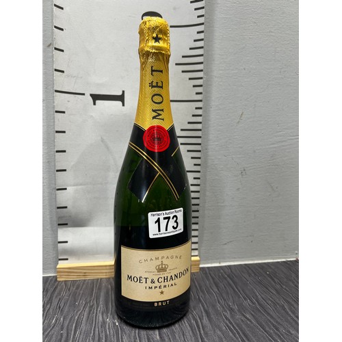 173 - Bottle Moet & Chandon champagne unopened