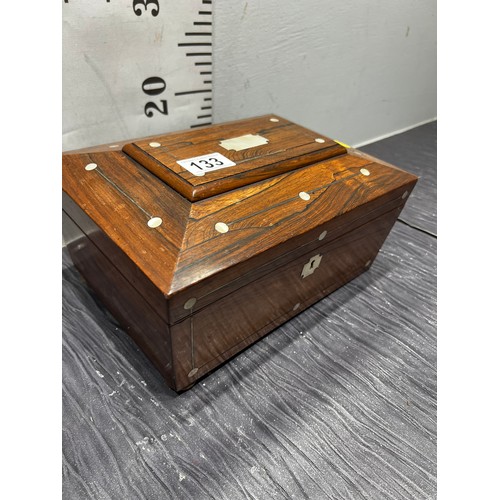 133 - Wooden lady's jewellery box having pearl inlay fitted inside