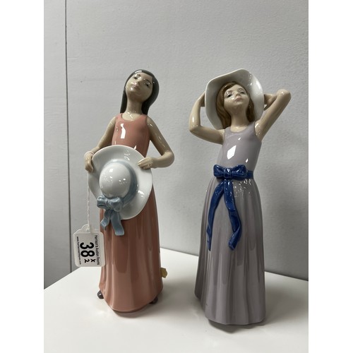 38 - 2 Lladro figures approx 9.5