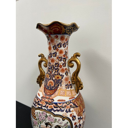 62 - Large oriental vase