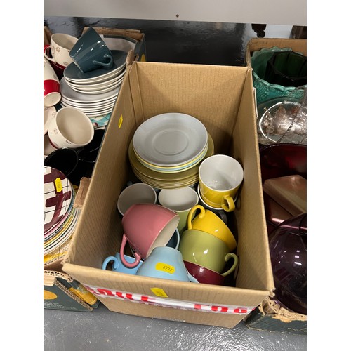 17 - 2 Boxes retro pottery including large piece retro linen