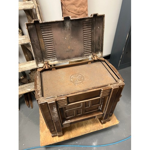 228 - Art deco heavy cast iron stove