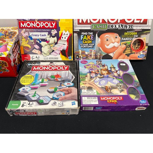 339 - 5 Monopoly super Mario etc games