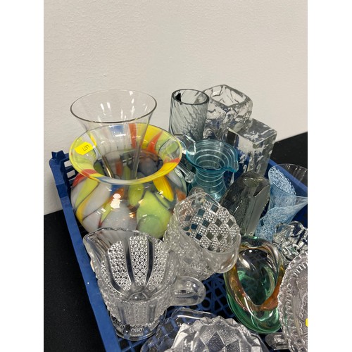 311 - Basket glassware