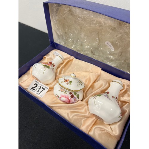 287 - Crown derby 'derby posies' cruet set boxed