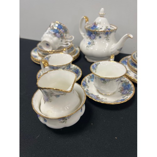 284 - Royal Albert ' moonlight rose' tea set