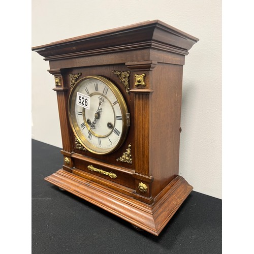 526 - German oak cased mantle clock with key &  pendulum working