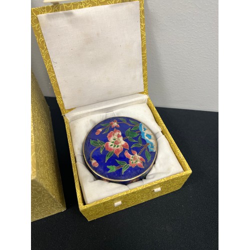 520 - Chinese 20th century plique-a-jour enamel bowl with stand + cloisonne box & cover both boxed