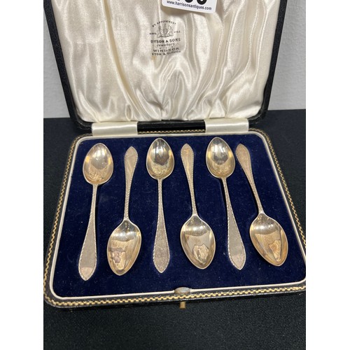 438 - Cased set 6 silver tea spoons