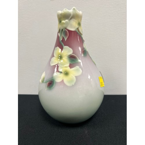 412 - Franz dogwood vase