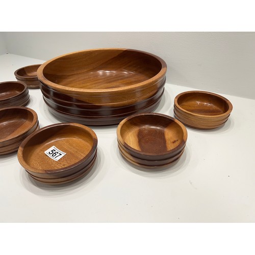 567 - Teak 1970's wooden fruit set