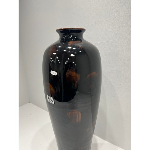 564 - Large vase