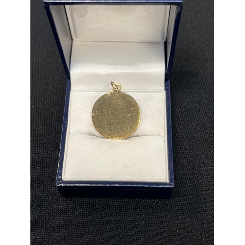 467 - 9ct Gold st Christopher 2.9g