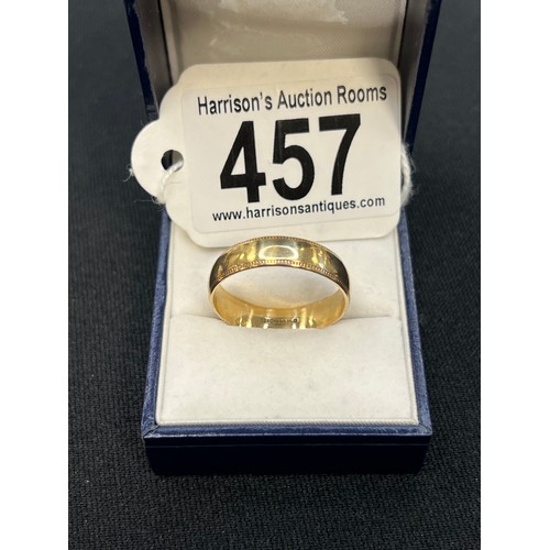 457 - 9ct Gold gents wedding ring size Y/Z