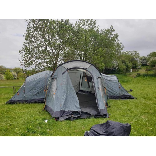 153 - Vango kura 800 DLX, 8 berth tent ground sheet cost £350 new