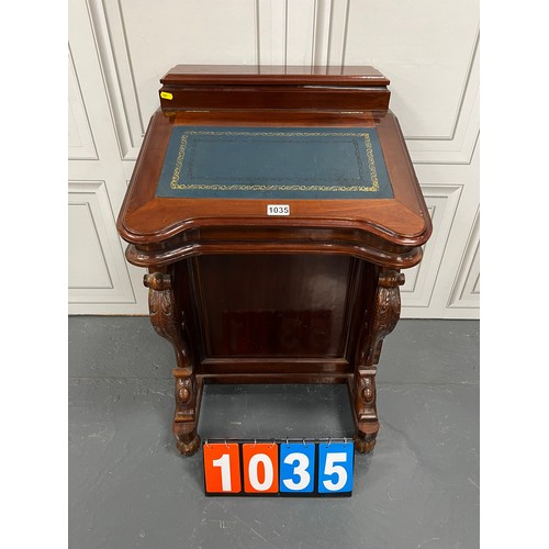 Lot 1035      