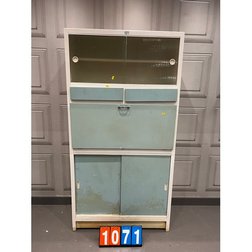 1071 - Mid century kitchen larder