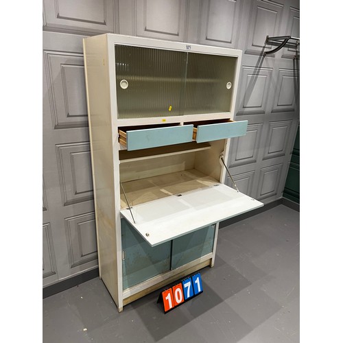 1071 - Mid century kitchen larder