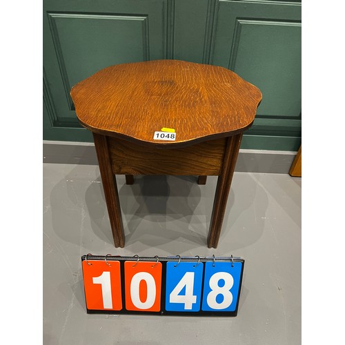 Lot 1048      