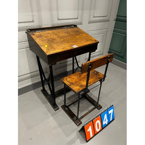 1047 - Victorian oak childs school desk & chair