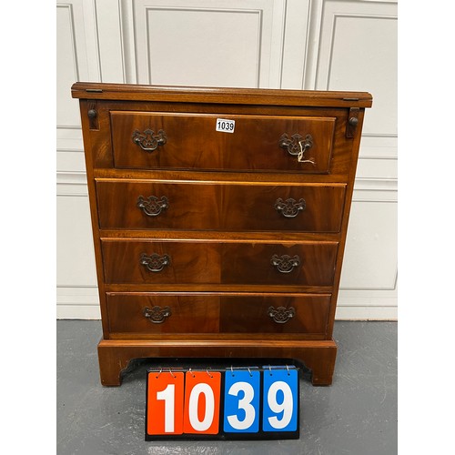 1039 - Flame mahogany chest with flip top server