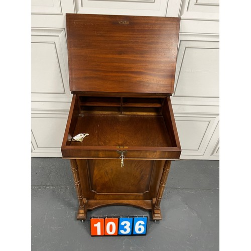 1036 - Victorian style flame mahogany davenport