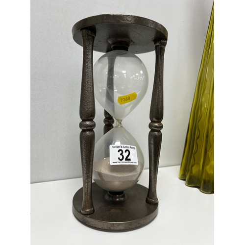 32 - Large vintage hour glass sand timer