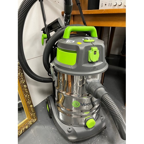 236 - Vac Master wet and Dry vacuum Cleaner