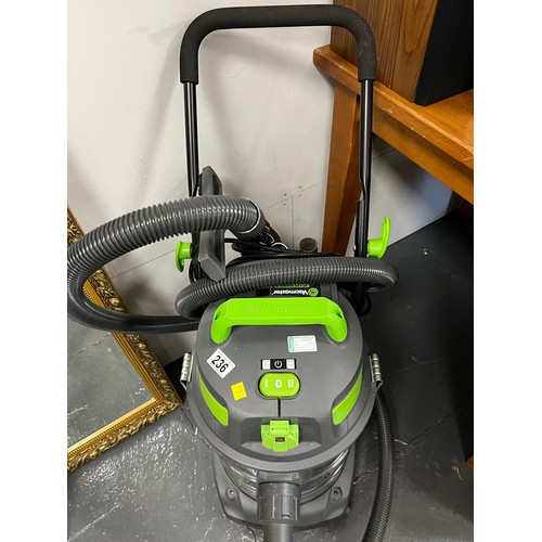 236 - Vac Master wet and Dry vacuum Cleaner