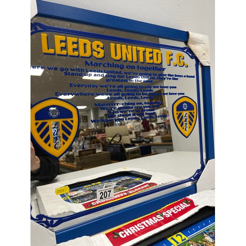 207 - Leeds United FC mirror + Leeds United Best Dad Champions clock both unused