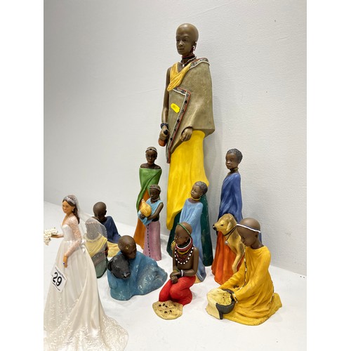 129 - Set Masai family figures