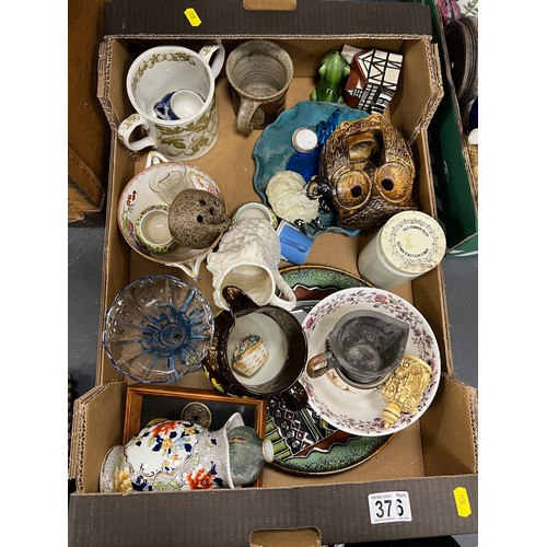 376 - Box Collectable Pottery