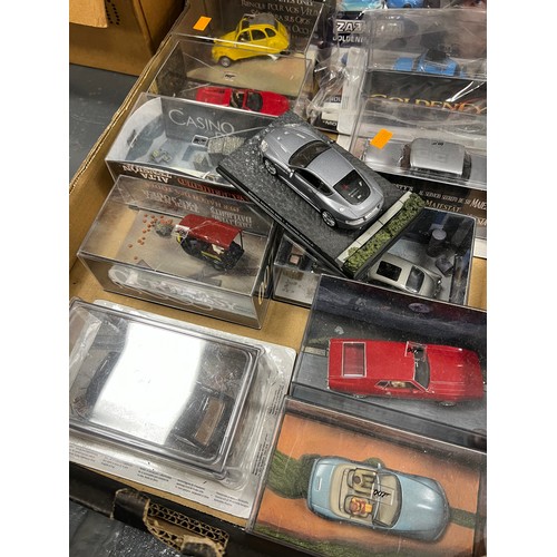 344 - Box 007 James Bond Model Cars in plastic cases