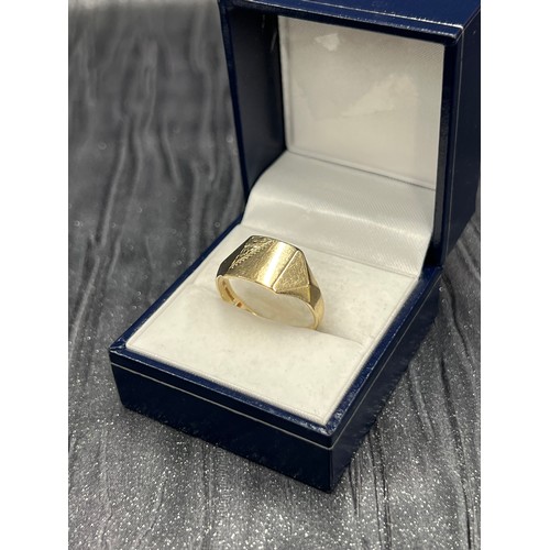 512 - Gents 9ct Gold Signet Ring Size U 3.5g