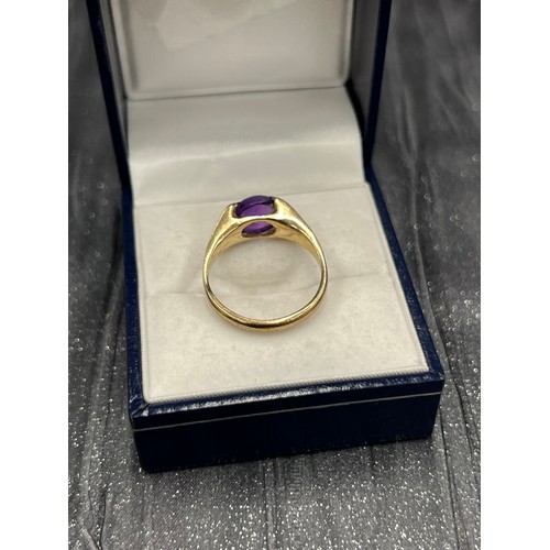 501 - Cabochon Cut Amethyst Single Stone Ring set in 9ct Gold Shank size O