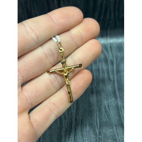 486 - 9ct Gold Crucifix 1.1/2” high 2.2g