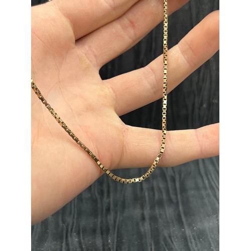 529 - 9ct Gold Box Chain 8.7g 16” long