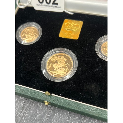 562 - Royal Mint 22ct Gold proof Three coin Sovereign set 2000 with Certificate of Authenticity No 0565