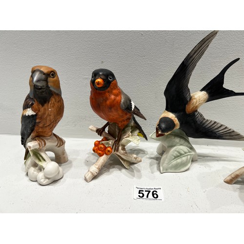 576 - 4 Goebel Birds