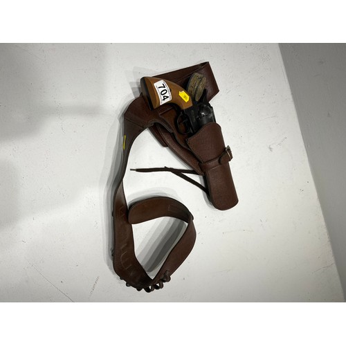 704 - Italian Pistol in leather holster + tin blanks