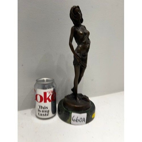 660A - Bronze Lady Figure