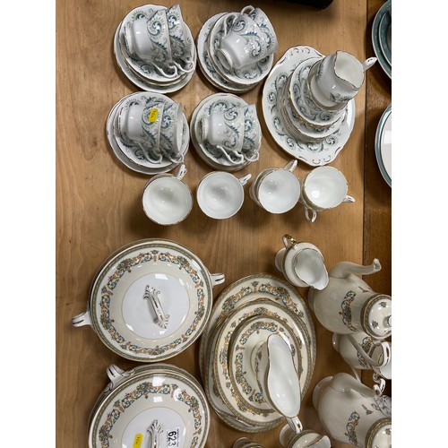 623 - Large Quantity Aynsley ‘Henley’Dinner/teaware over 100 pieces + Royal Standard China tea set