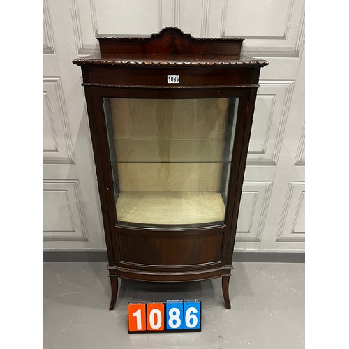 1086 - Vintage mahogany display cabinet