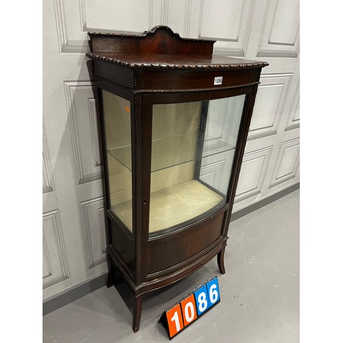 1086 - Vintage mahogany display cabinet