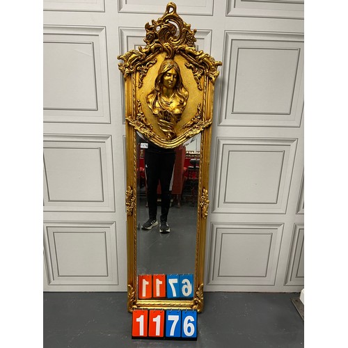 Lot 1176      